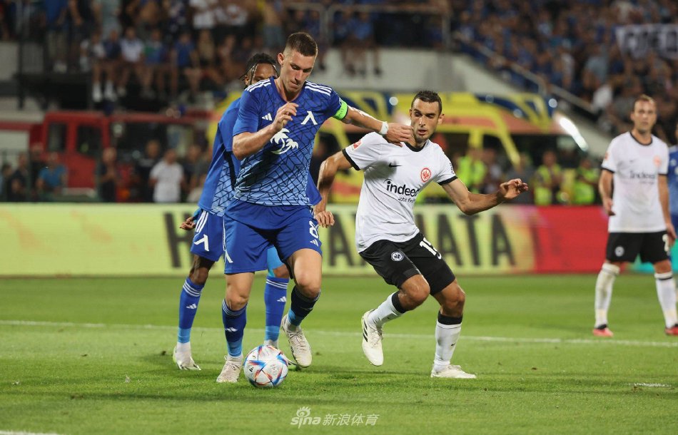 乎已经把左 乎已经把左